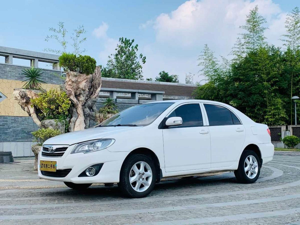 淮安2014年4月丰田花冠2013款16l自动卓越版白色自动档