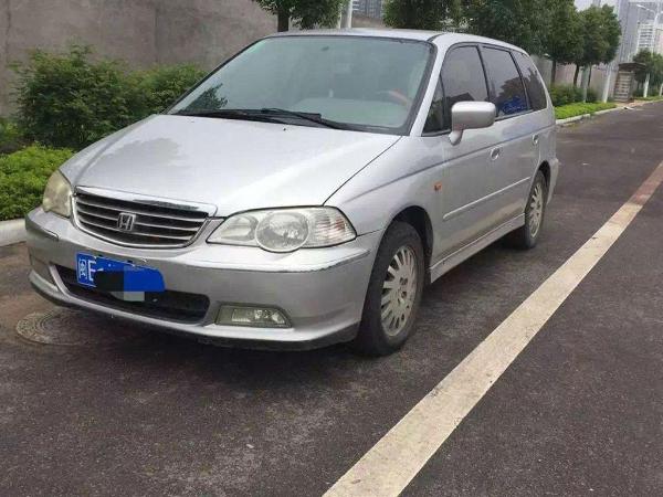 【漳州】2002年9月 本田 奥德赛 奥德赛 02款 2.3 自动 灰色 自动档