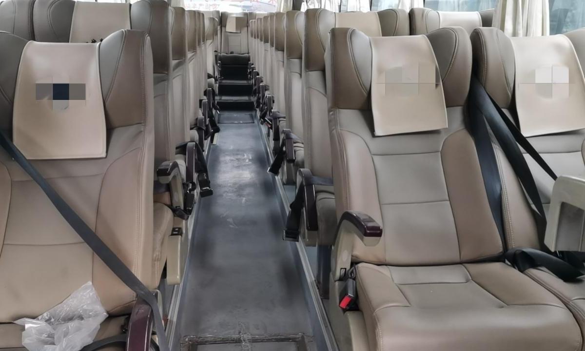 【深圳】2013年12月 47座有中门气囊青年客车 手动挡