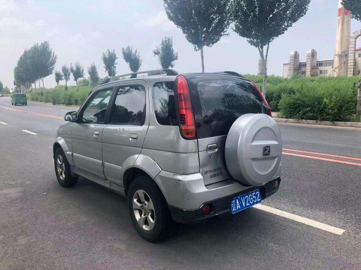 【沈阳】2011年09月 众泰5008 2010款 1.3l 手动标准型 手动挡