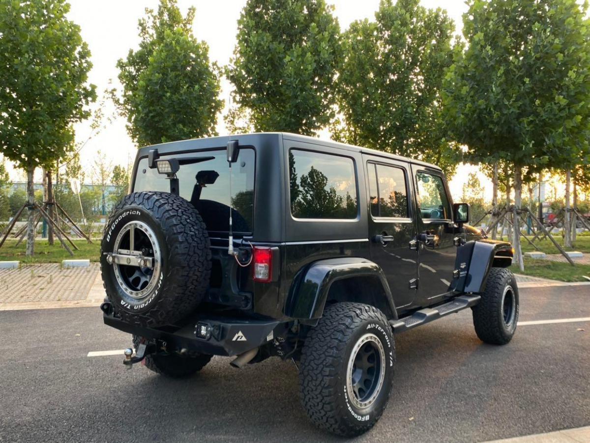 【洛阳】2013年11月 jeep 牧马人 2013款 3.