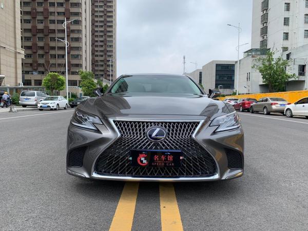 雷克萨斯 LS  2020款 500h 豪华版 国V