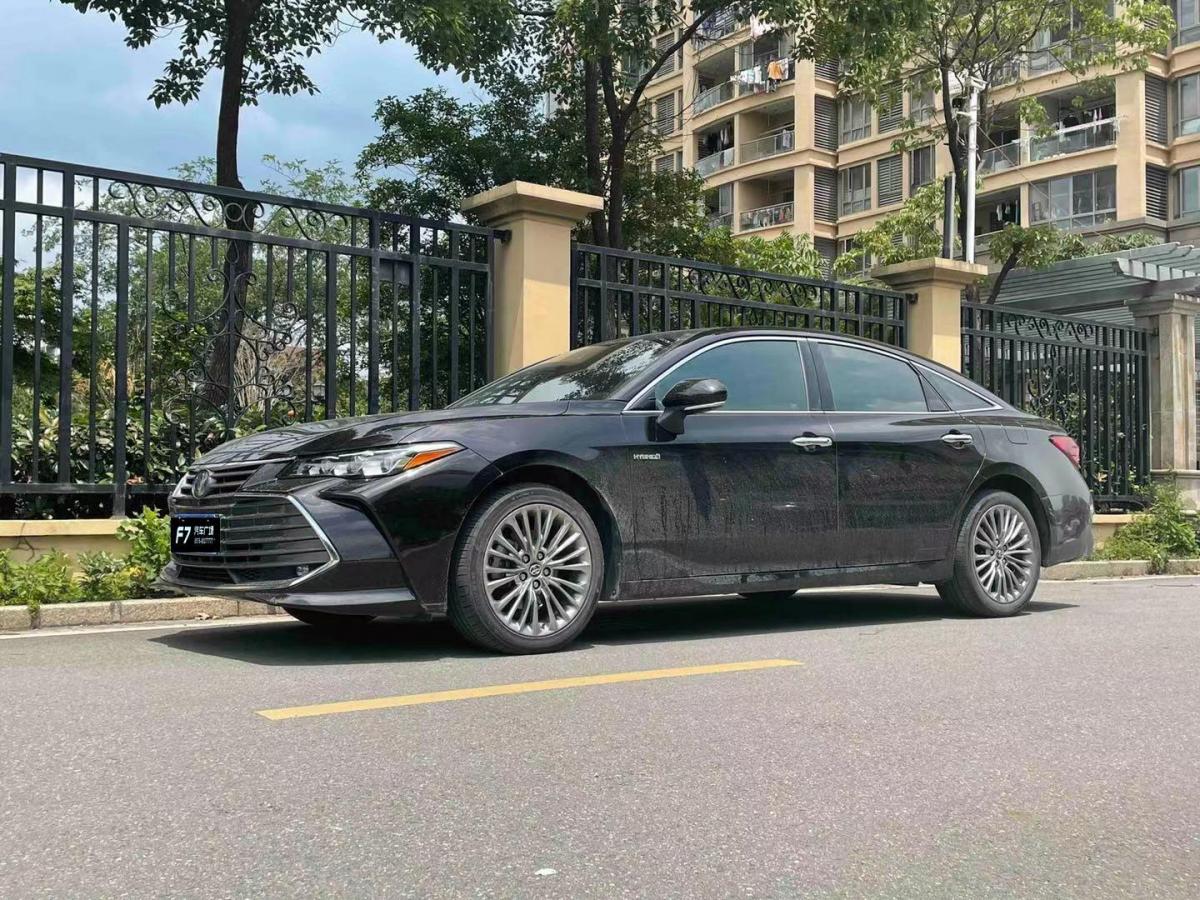 丰田 亚洲龙 2019款 双擎 2.5l xle尊贵版 国vi图片