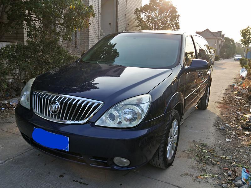 别克 gl8  2011款 2.4l ct舒适版图片