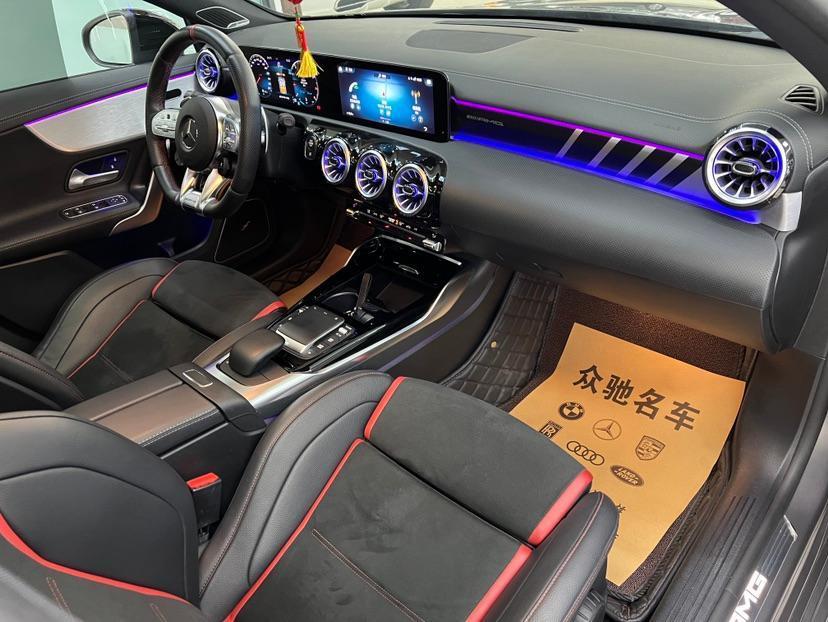 2022年1月奔馳 奔馳A級(jí)AMG  2022款 AMG A 35 L 4MATIC 熾夜特別版