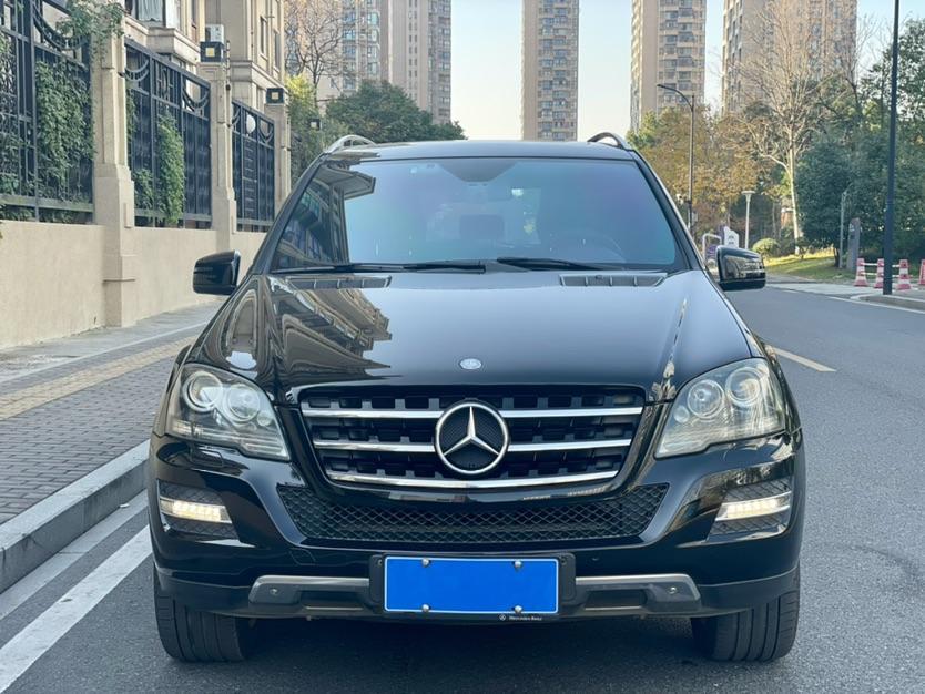 奔馳 ML級(jí)  2011款 ML350 3.5L 4MATIC 豪華型圖片