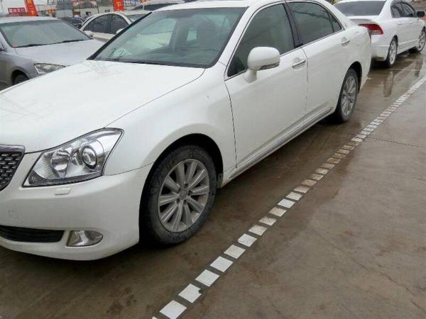 【郑州】2011年6月 丰田 皇冠 皇冠 2011款 2.