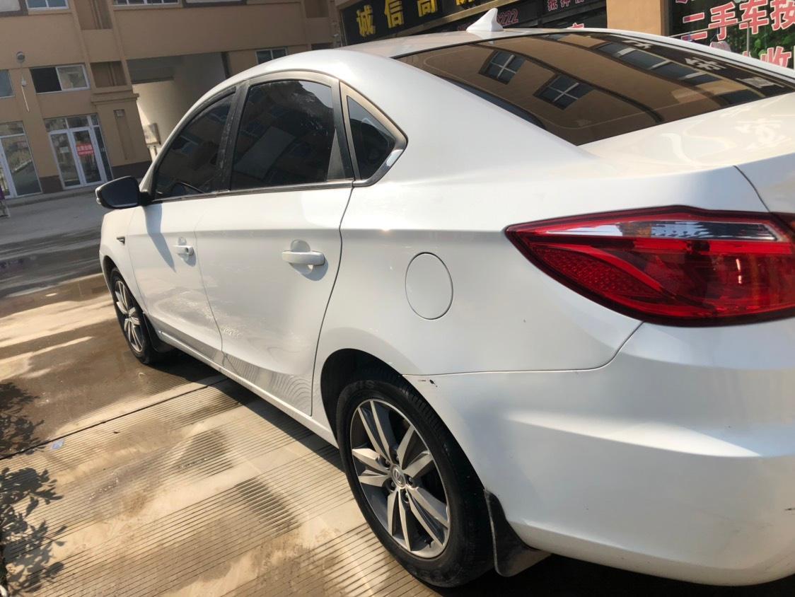 2016年1月长安 逸动  2016款 1.6l gdi 手动锐酷型