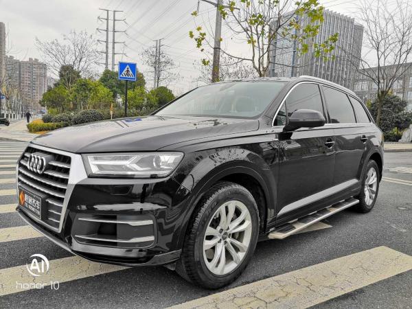 奥迪 奥迪Q7  2016款 Q7 45TFSI quattro 技术型