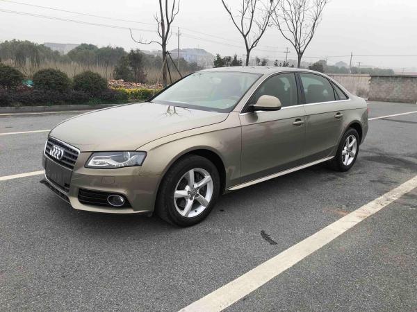 奥迪 奥迪A4L  2011款 A4L 2.0T FSI 132kw豪华型