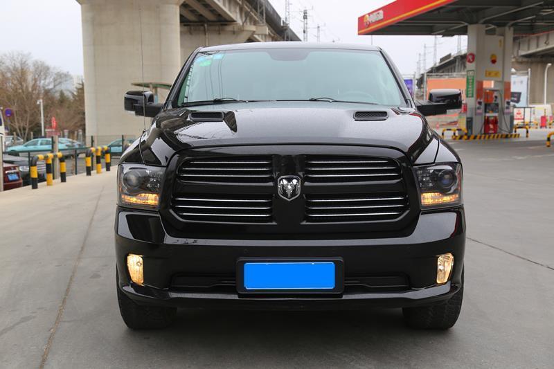 大连2016年8月道奇公羊皮卡黑色手自一体