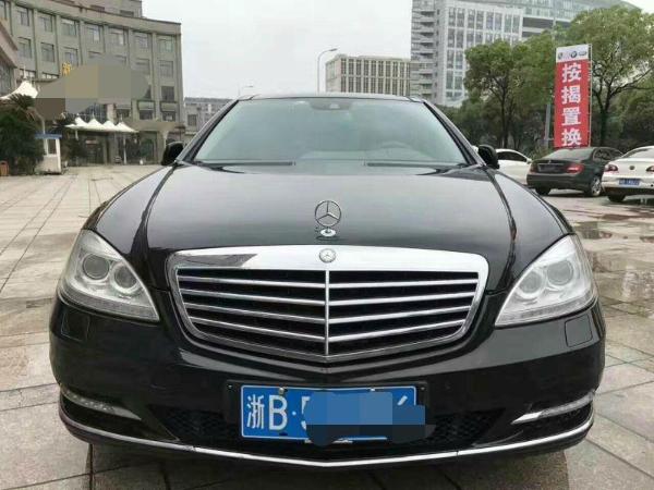 2011年8月奔驰奔驰s级2011款s30030