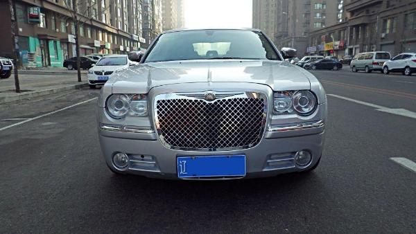 克莱斯勒 300C 克莱斯勒300C 2006款 5.7L 豪华领航版