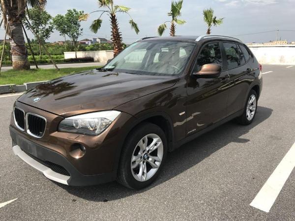 宝马 宝马X1  2012款 xDrive28i 2.0T 豪华型