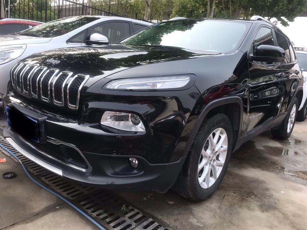 合肥2018年01月jeep自由光2017款24l领先智能版黑色手动挡