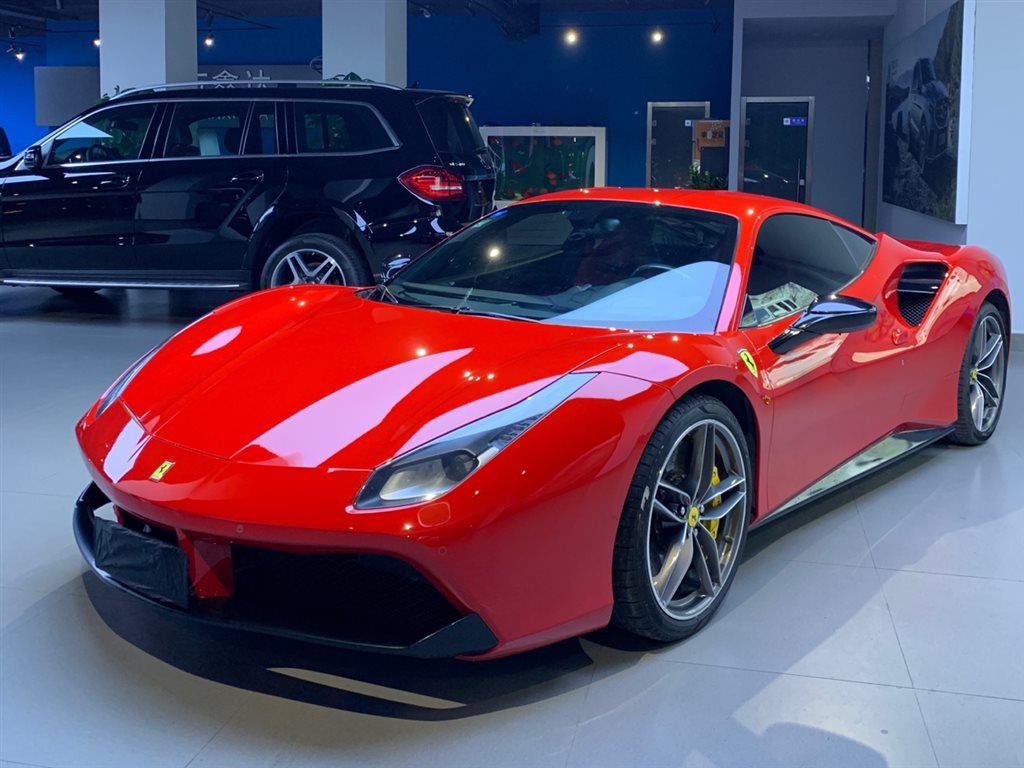 【南京】2017年09月 法拉利 488 2015款 488 gtb 红色 手动挡