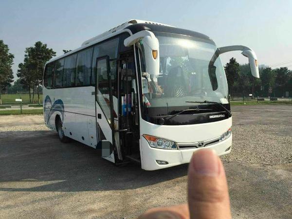 【沈阳】2014年3月 厦门金龙35座 白色 自动档