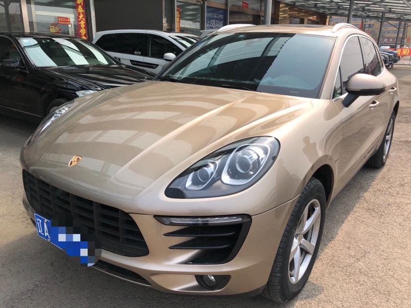 沈阳2017年12月保时捷macan2017款macan20t香槟色自动档