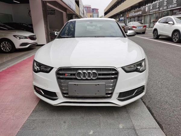 奥迪 奥迪S5  2012款 S5 3.0T Sportback