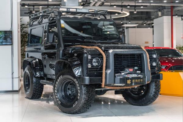 2014年11月路虎卫士90幽灵限量版