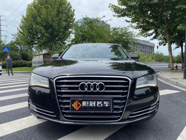 奥迪 奥迪A8  2011款 A8L 3.0 TFSI quattro豪华型(245kW)