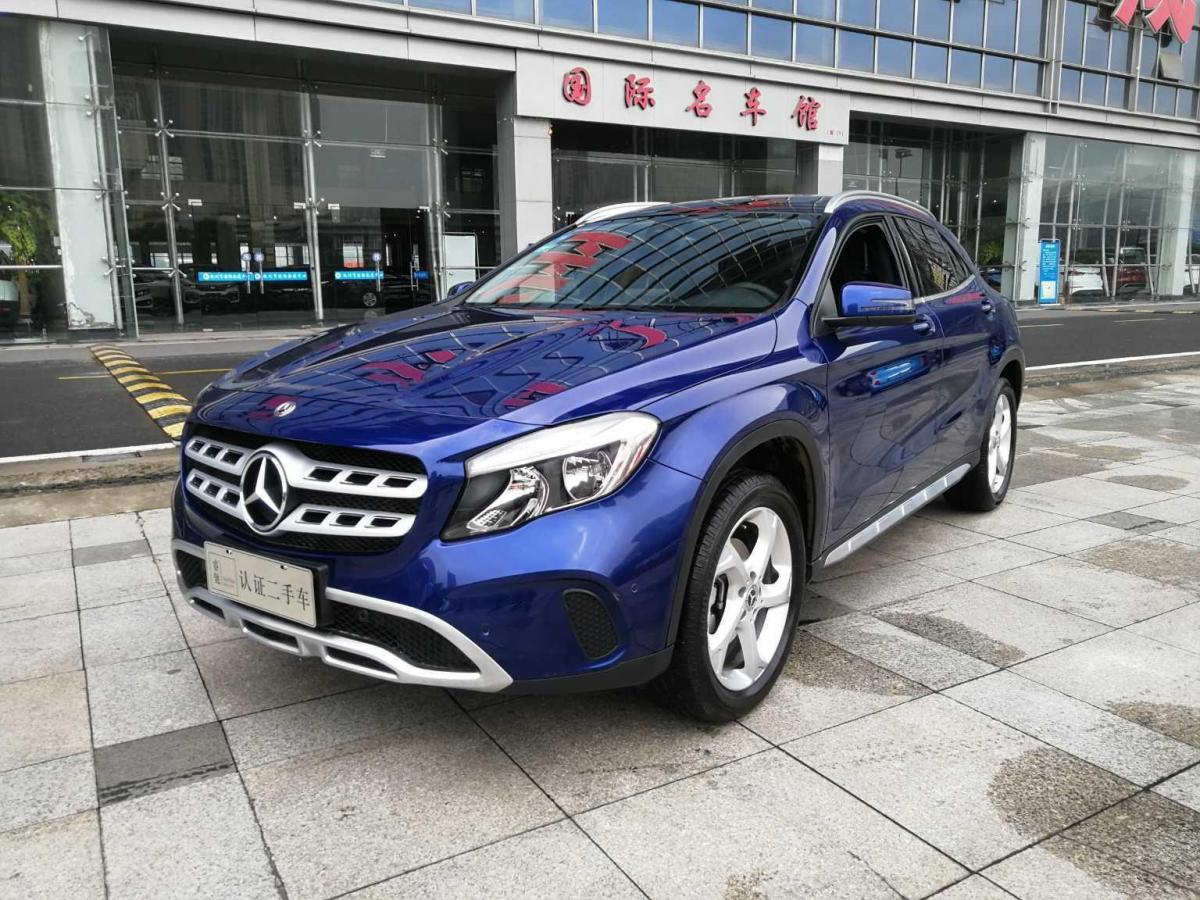 杭州2019年8月奔驰奔驰gla2019款gla200动感型蓝色自动档