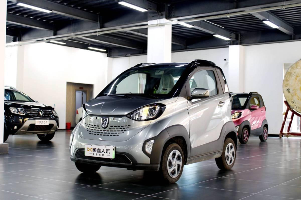 郑州2020年7月宝骏e1002019款250km智行版灰色自动档