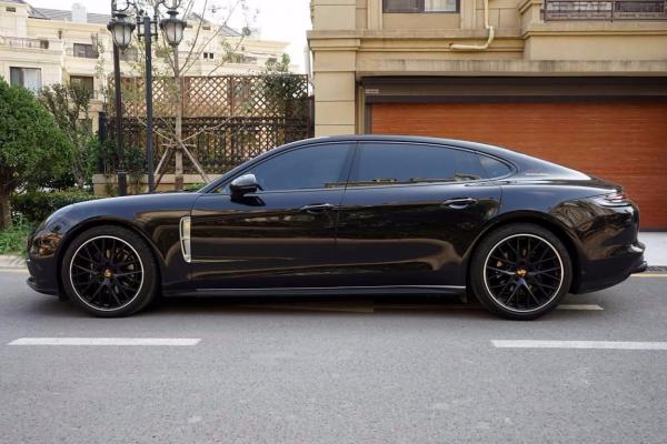 2020年4月保时捷panamera2019款panamera4行政加长版29t