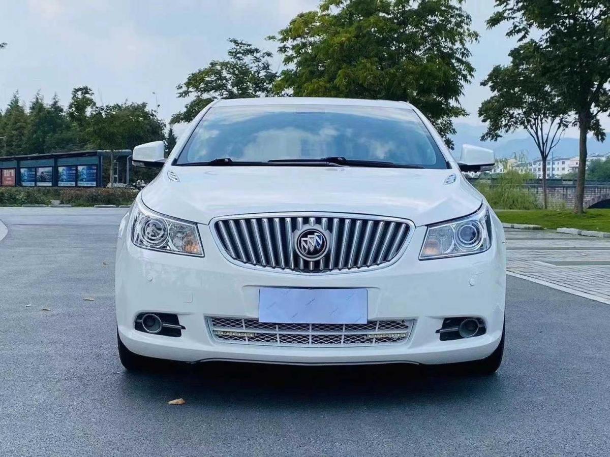 金华2010年12月别克君越2010款30l旗舰版白色手自一体