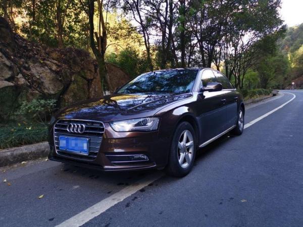 奥迪 奥迪A4L  2013款 35 TFSI 自动豪华型