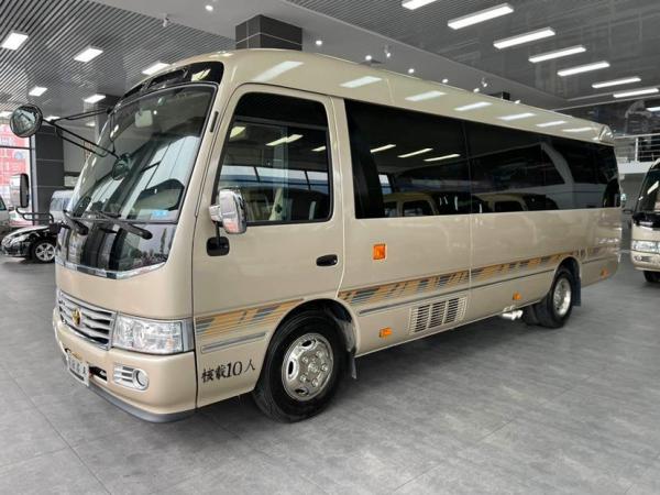 2016年12月丰田柯斯达10座豪华商务客车考斯特中巴大巴