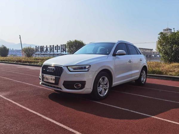 奥迪 奥迪Q3  2015款 35 TFSI quattro 舒适型