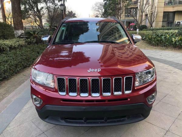 Jeep 指南者  2012款 2.0L 两驱豪华版