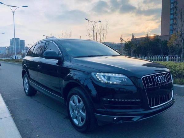 奥迪 奥迪Q7  2014款 35 TFSI 进取型