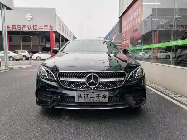 奔驰 奔驰E级  2019款 E 200 运动型 4MATIC