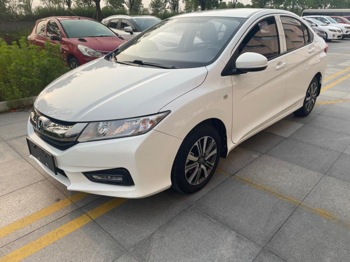 【苏州】2018年8月 本田 锋范 2018款 1.5l cvt型动版 白色 自动档