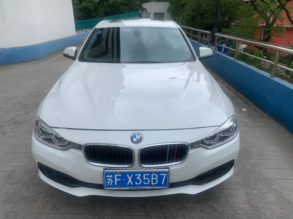 上海2016年9月宝马宝马3系2021款320i运动套装白色手自一体