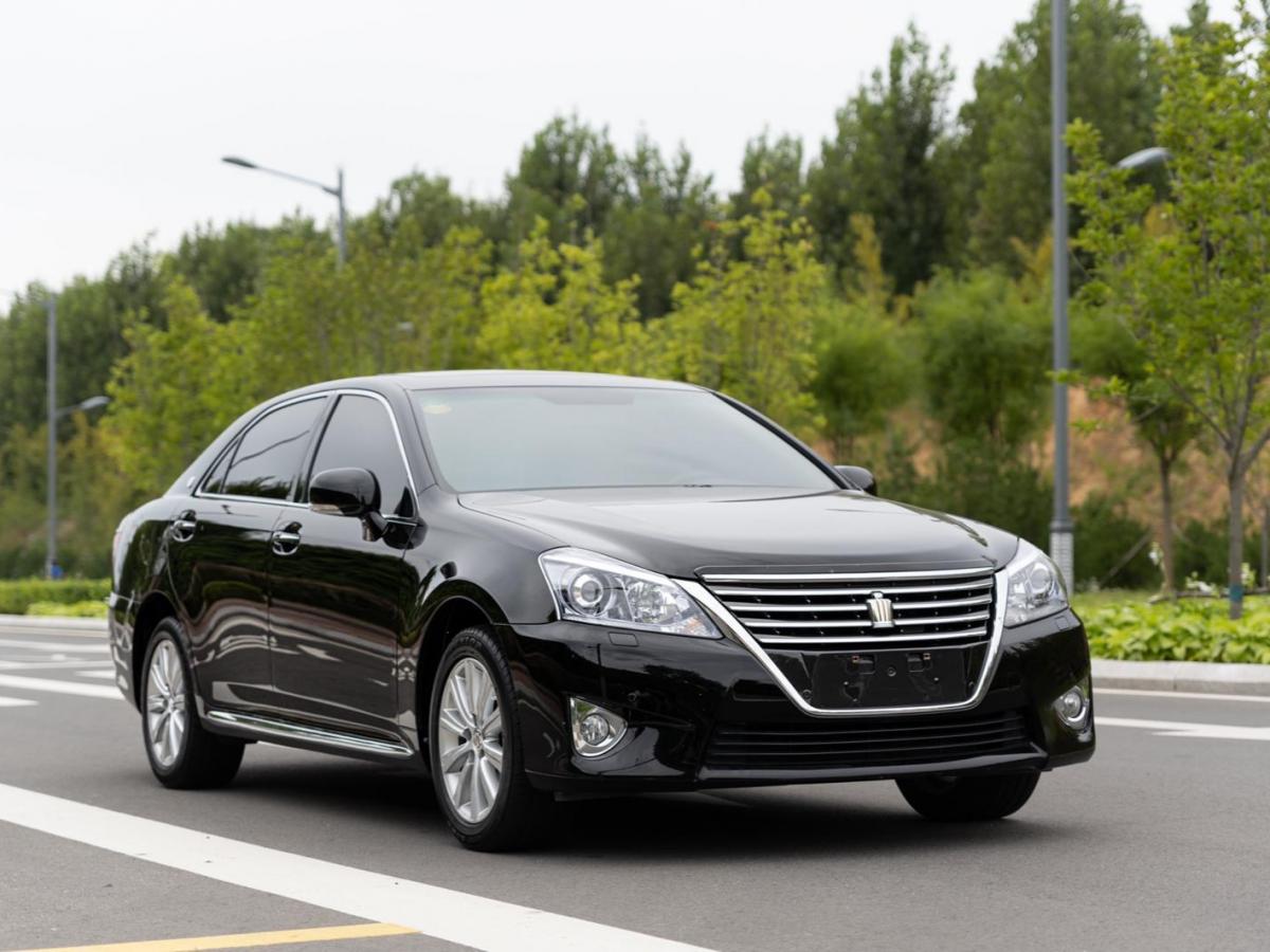 2万联系人:153****3310丰田 皇冠  2012款 2.