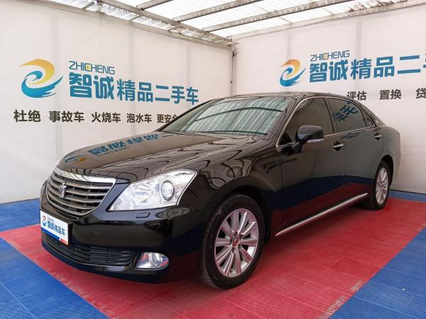 丰田 皇冠  2010款 2.5L Royal 真皮天窗导航版