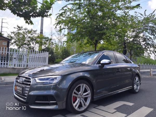 奥迪 奥迪S3  2017款 S3 2.0T Limousine