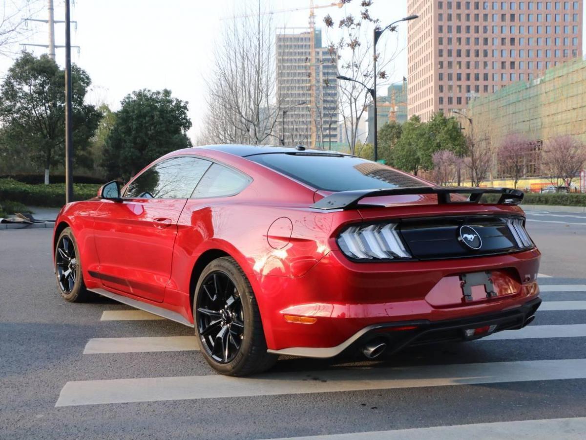 福特 mustang  2020款 23l ecoboost 黑曜魅影特别版图片