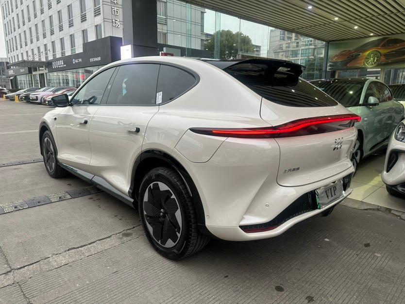 智己 智己LS7  2023款 77kWh Pure后驅(qū)版圖片