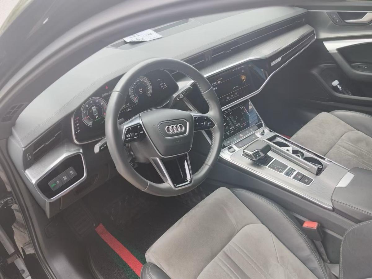 奧迪 奧迪A6L  2021款 45 TFSI quattro 臻選動(dòng)感型圖片