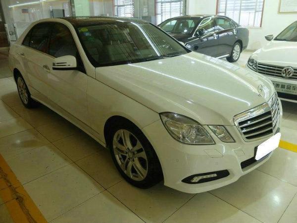 奔驰 奔驰E级  2010款 E300L 3.0L 时尚型