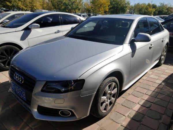 【赤峰】2010年4月 奥迪 奥迪a4l 2010款 a4l 2.0t运动型 银灰 自动档