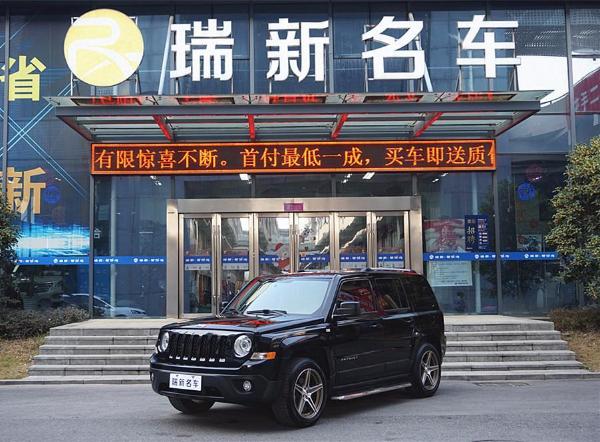 Jeep 自由客  2012款 2.4L CVT 豪华版