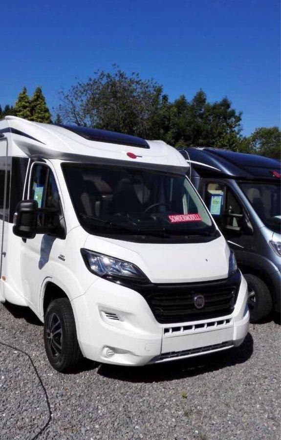 青岛未上牌宾仕盾房车icline23l柴油白色手动挡