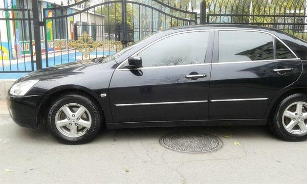 【天津】2003年9月 本田 雅阁 雅阁 03款 2.0 自动 黑色 自动档