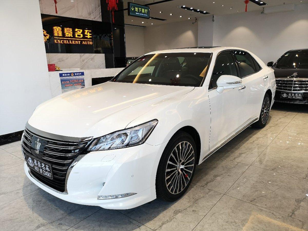 【长春】2019年1月 丰田 皇冠 2018款 2.0t 运动版 白色 手自一体