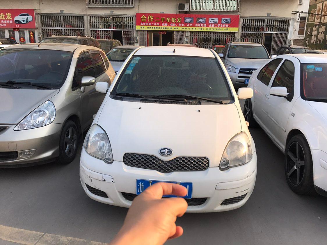 【台州】2003年6月 一汽 威姿 2003款 1.3l 豪华型 白色 自动档